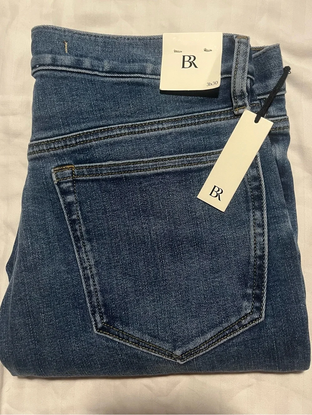 NWT. Men’s Banana Republic Blue Denim Jeans. Slim fit.